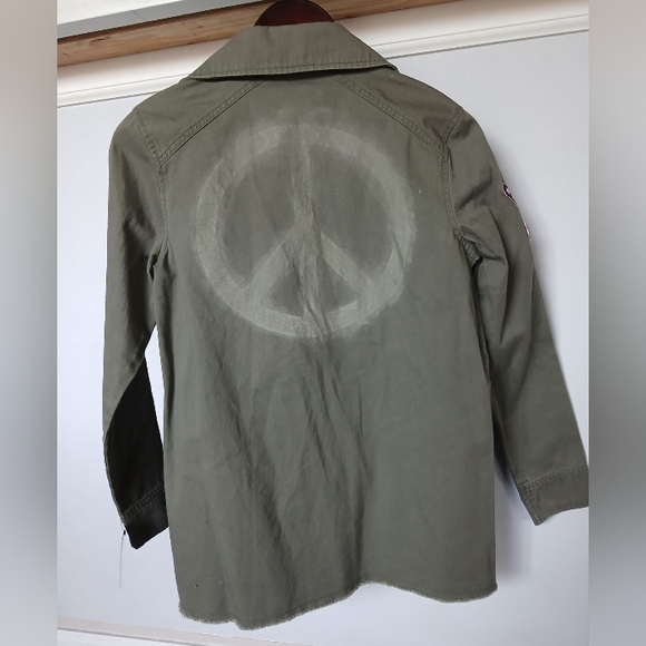 NWT Junk Food The Beatles Shacket Hippie Peace Sign Patch Women's Size XS - Picture 2 of 6